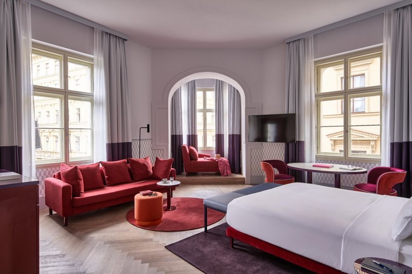 2205bb_falkensteiner-prague-room-junior-suite_208-1002_sRGB.20251002095609070