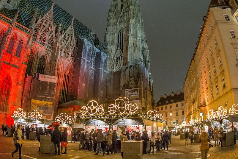 © magmag Events & Promotion GmbH Weihnachtsdorf_Stephansplatz_Content.jpeg